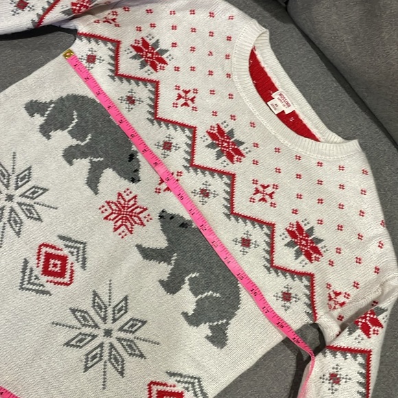 Massimo Supply Co Fair Isle Sweater with Polar Bears - Picture 7 of 16
